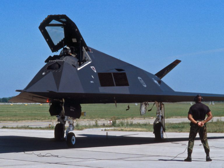 F117ANighthawkStealthFighter2 Air Force Marathon